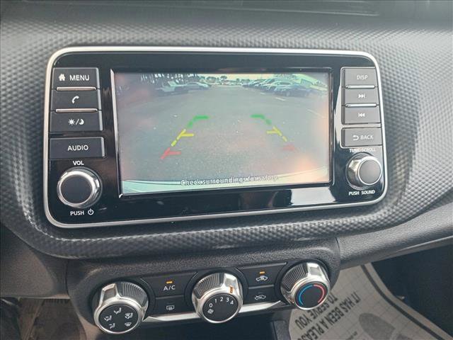 Used 2022 Nissan Kicks S image 22