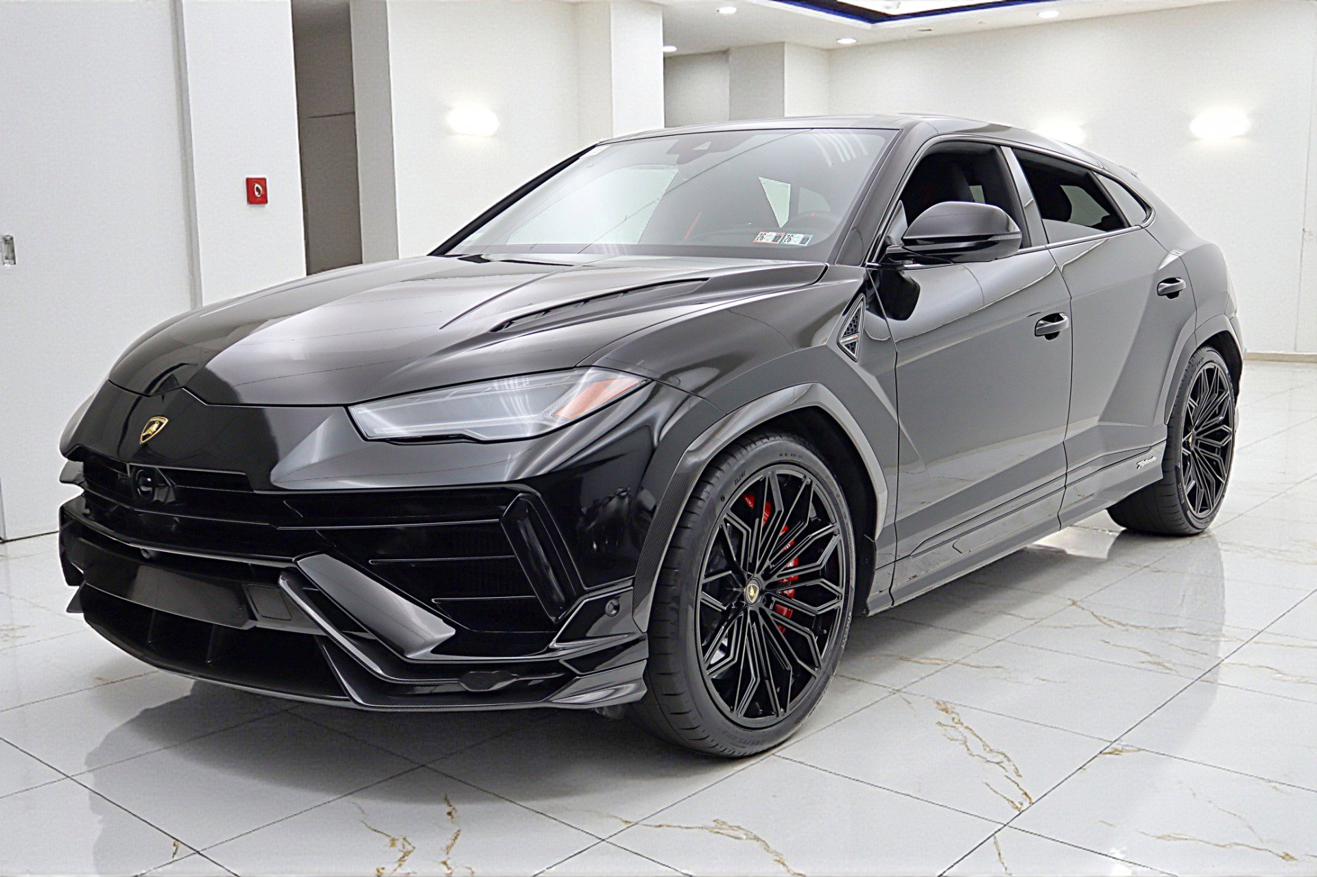 Used 2024 Lamborghini Urus Performante image 1