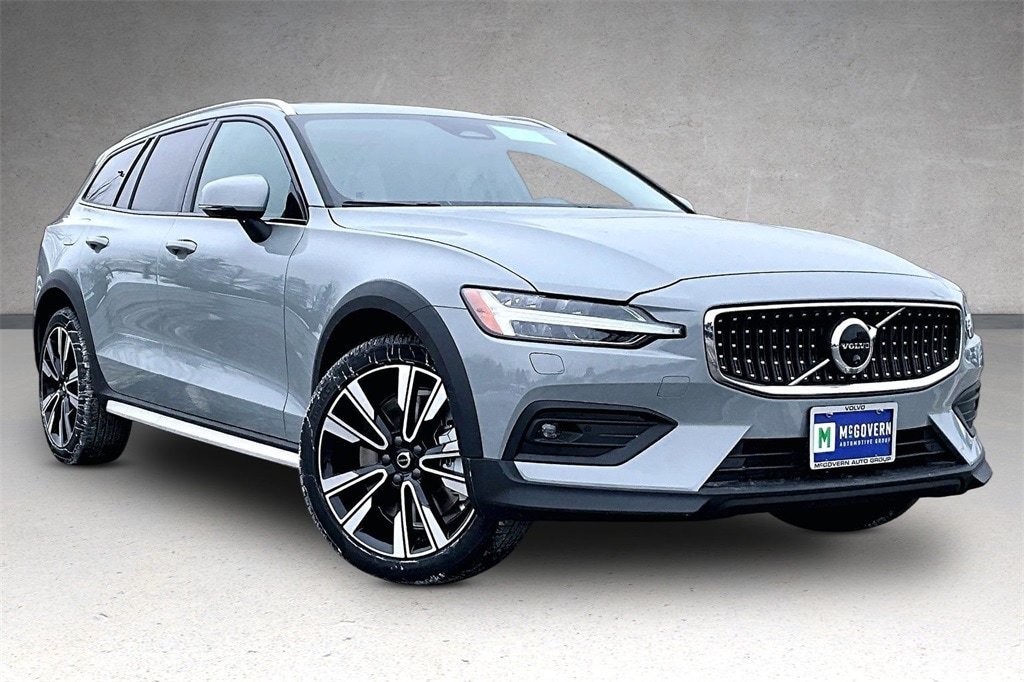 New 2026 Volvo V60 B5 Cross Country Ultra w/ Protection Package Premier AWD/4WD image 2