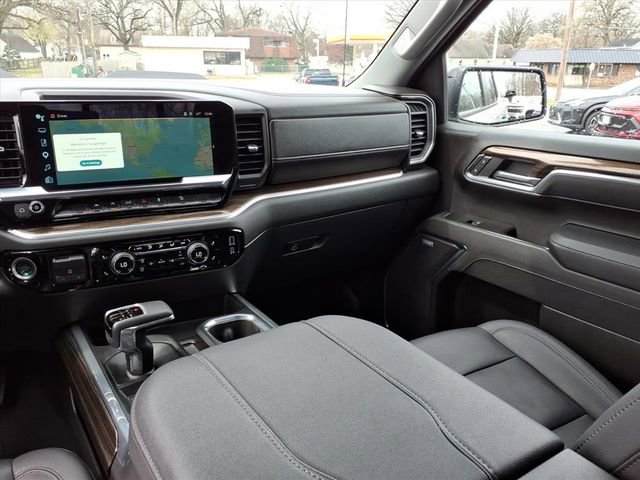 Used 2025 Chevrolet Silverado 1500 LT Trail Boss w/ Convenience Package II image 22