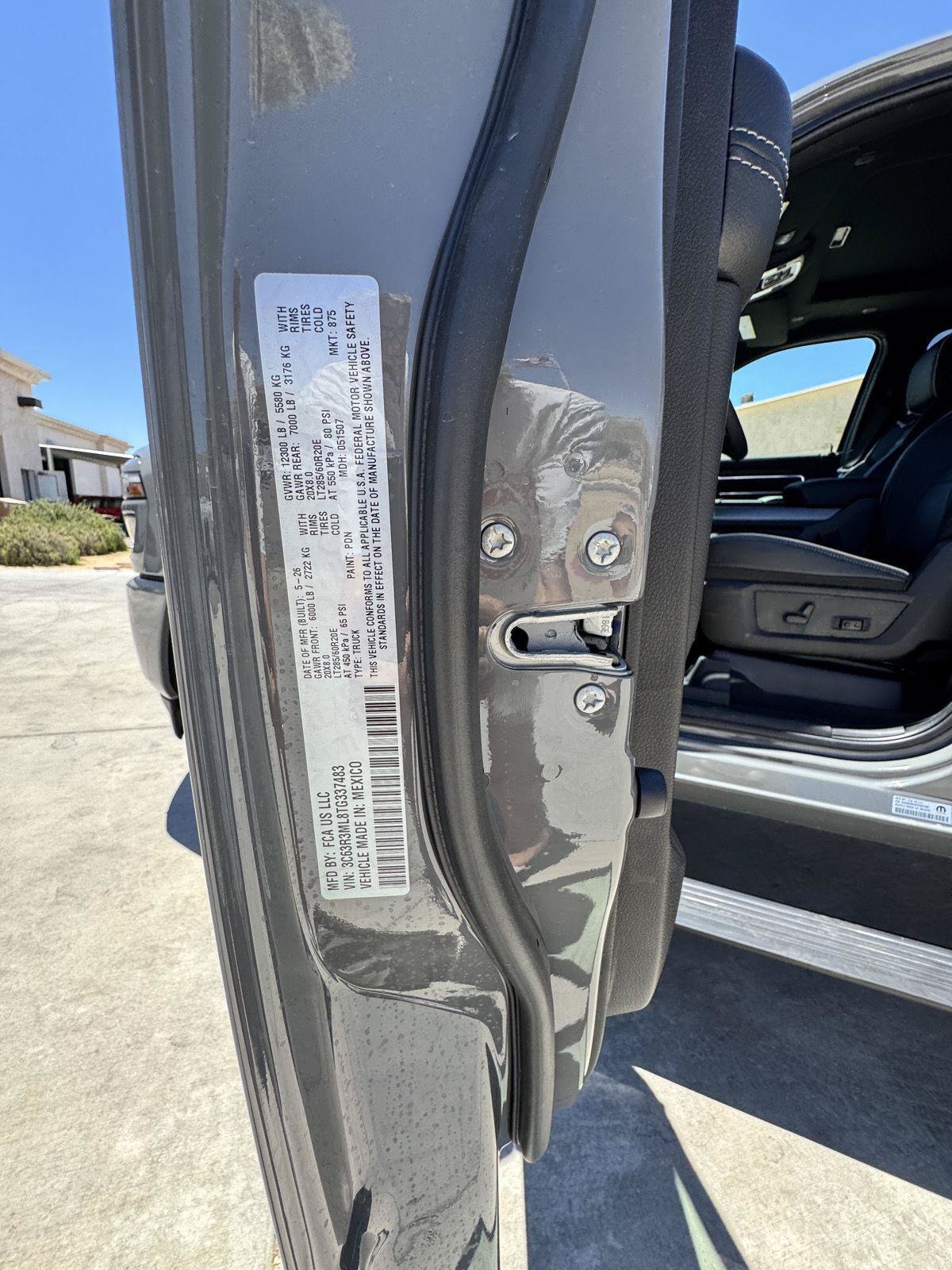 New 2026 RAM 3500 Laramie AWD/4WD image 34