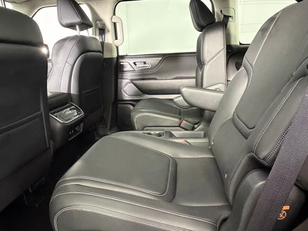 Used 2025 INFINITI QX80 Pure image 28