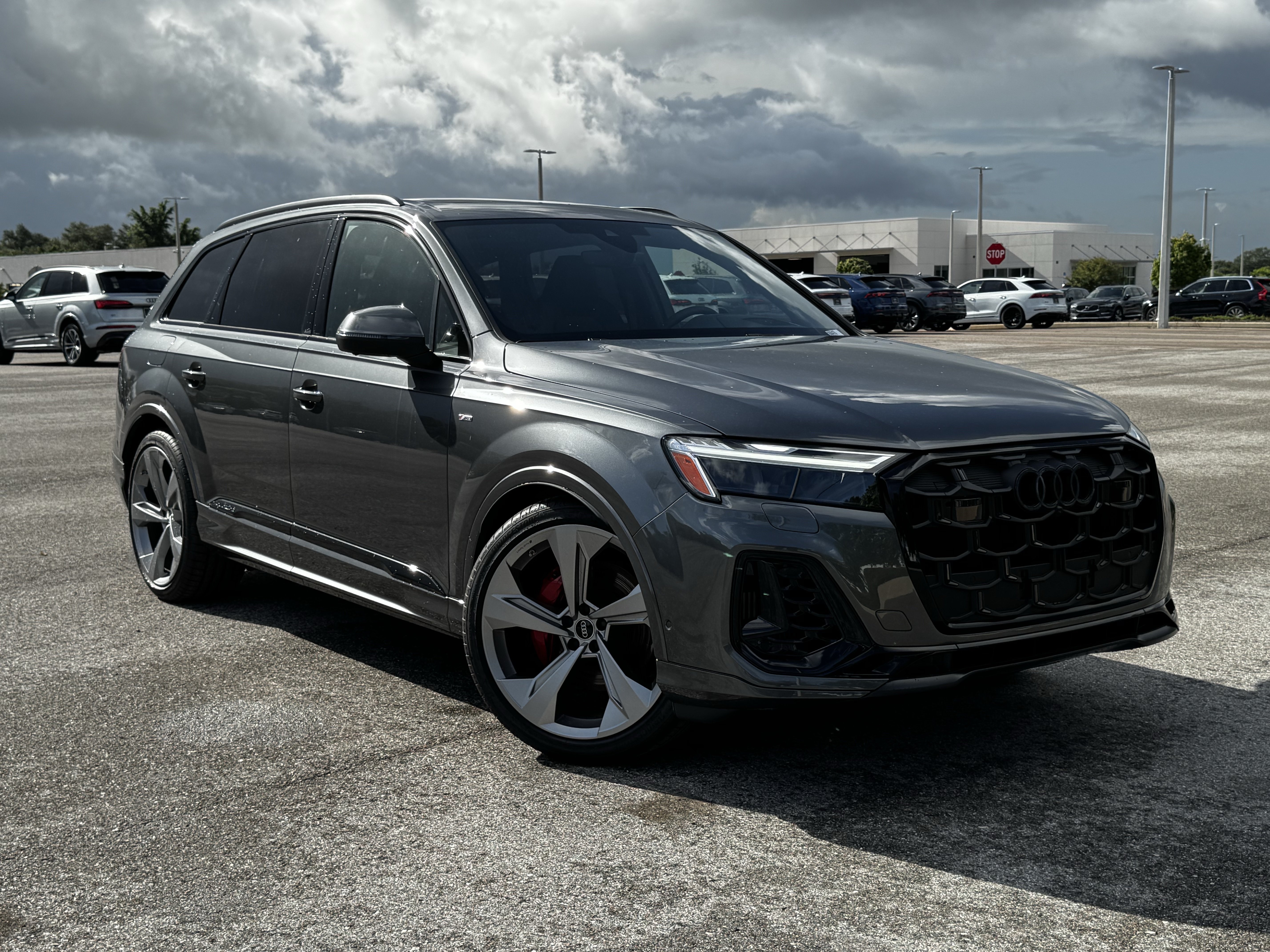 New 2026 Audi Q7 3.0T Prestige