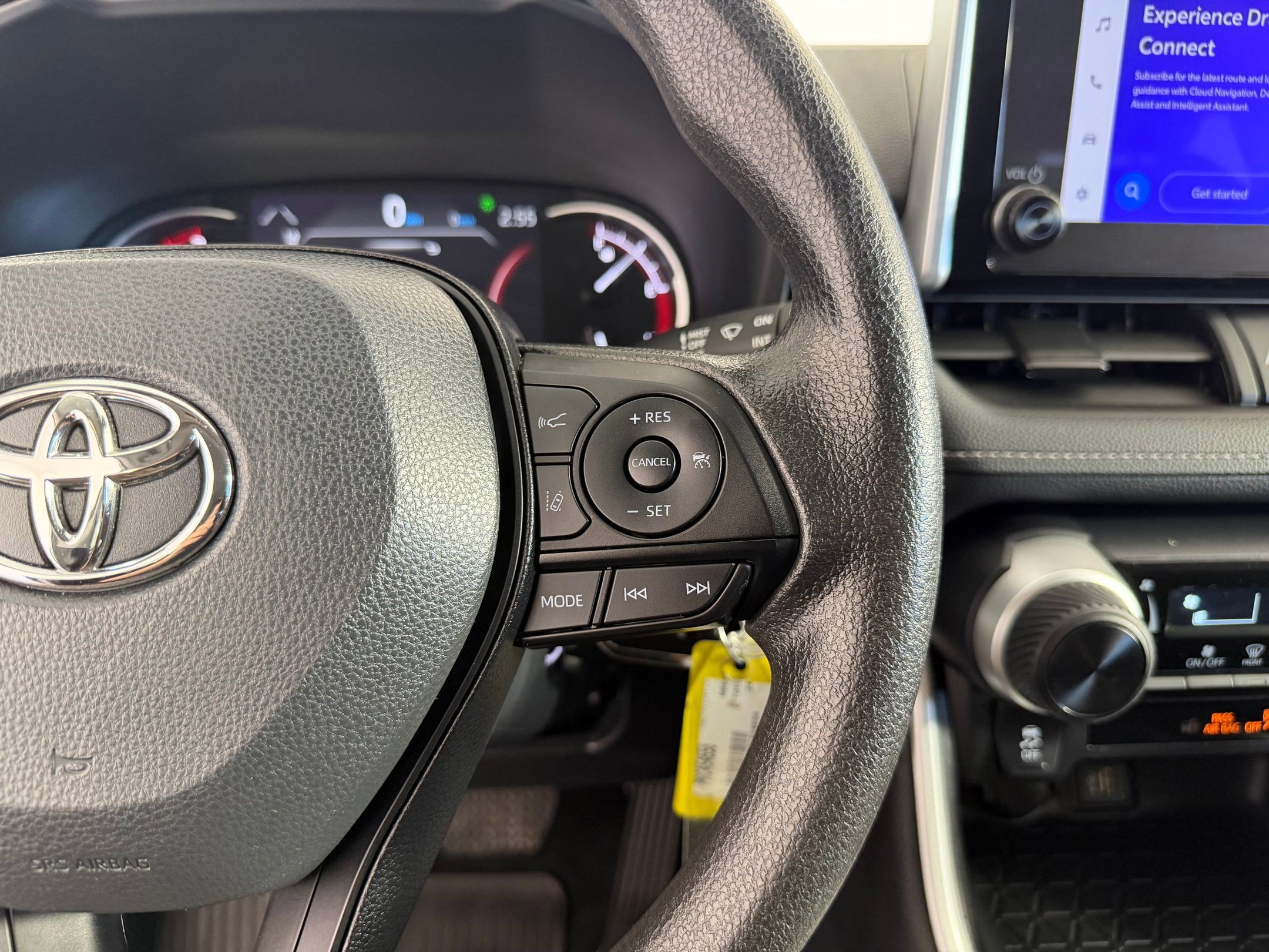 Used 2024 Toyota RAV4 LE AWD/4WD image 23