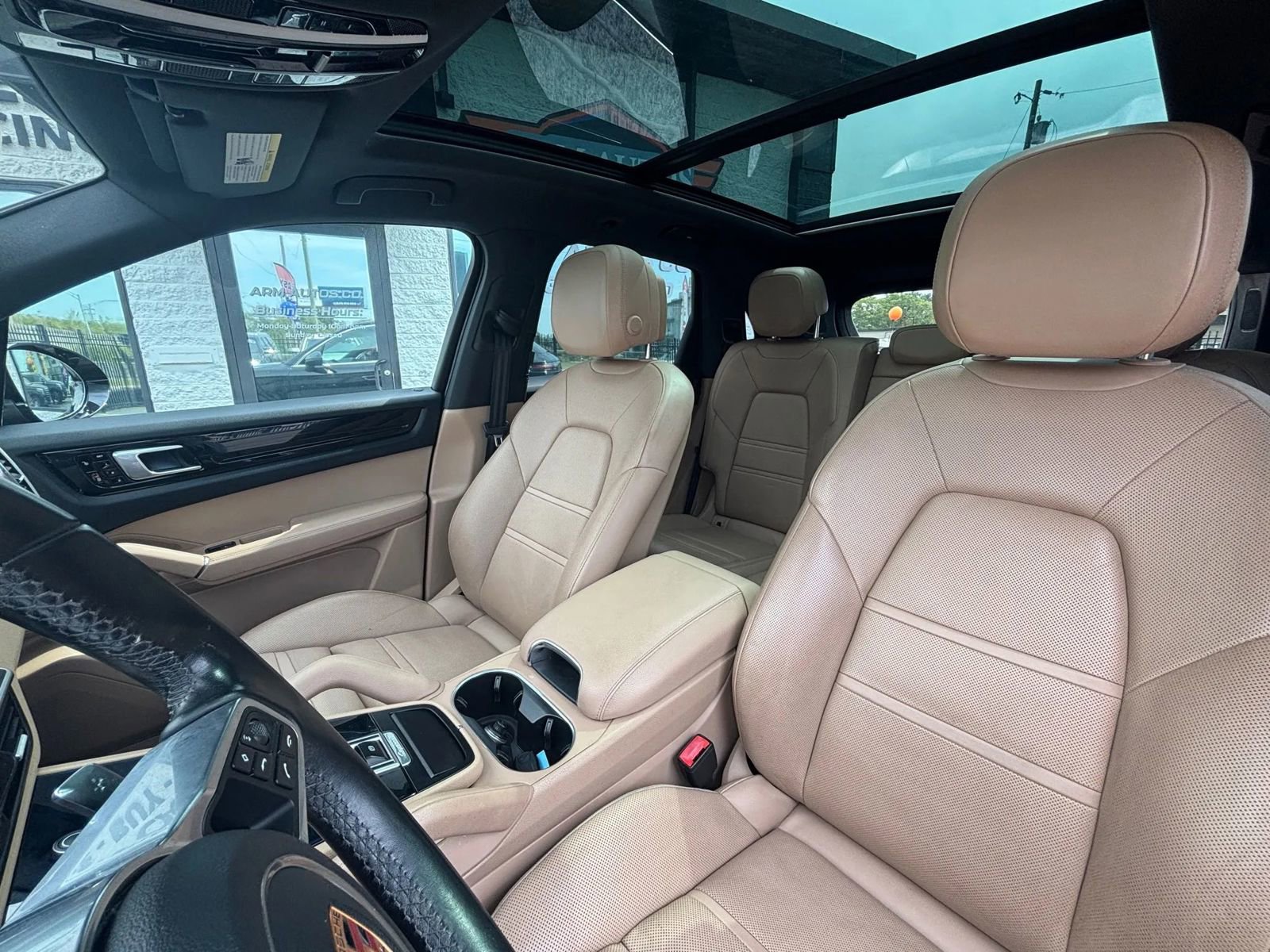 Used 2019 Porsche Cayenne image 34