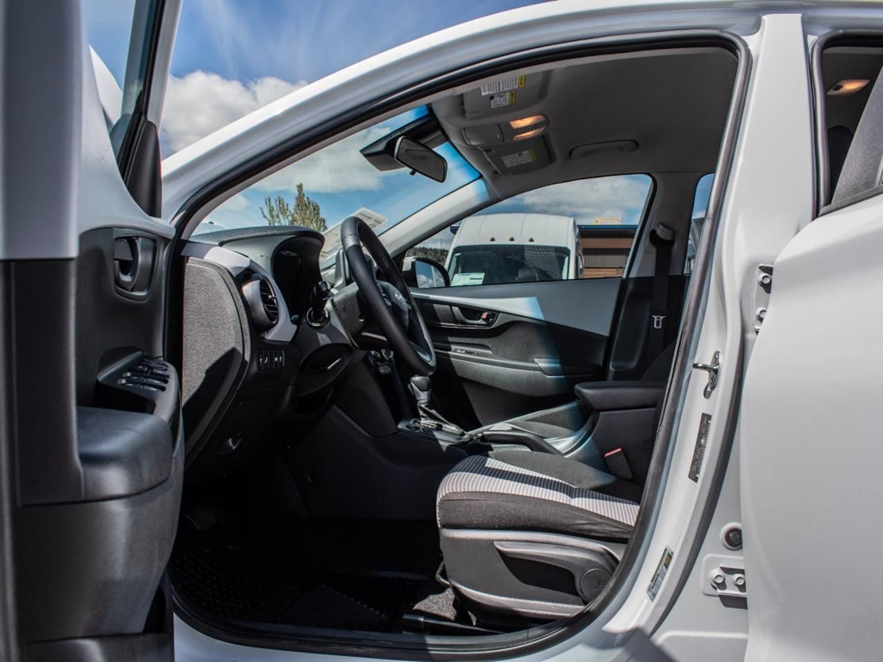Used 2021 Hyundai Kona SEL AWD/4WD image 10