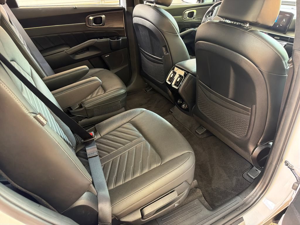 Used 2024 Kia Sorento SX Prestige AWD/4WD image 33