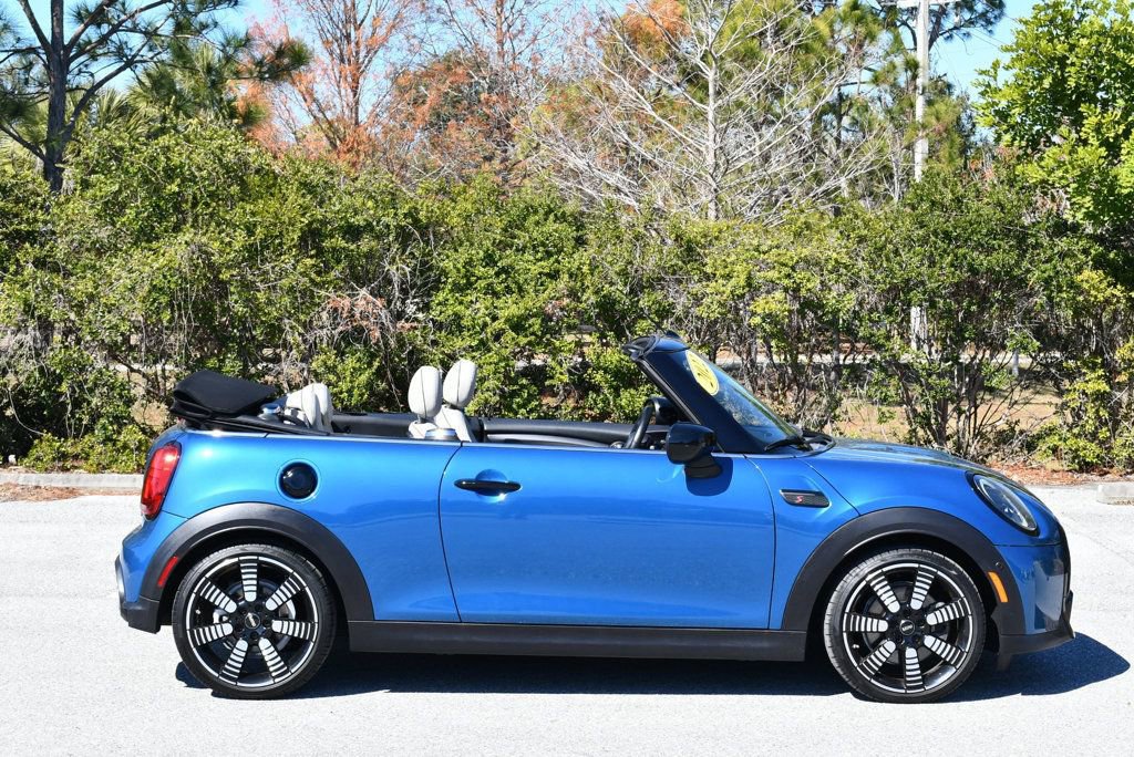 Used 2022 MINI Cooper S image 40