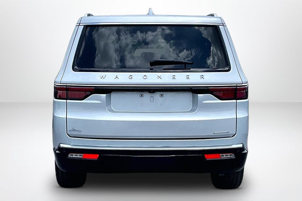 Used 2022 Jeep Wagoneer Series III RWD image 7