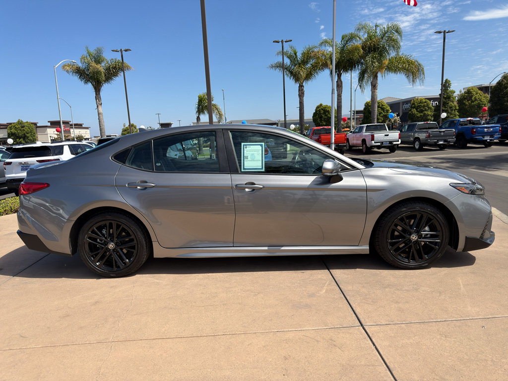 Used 2025 Toyota Camry Hybrid FWD image 4