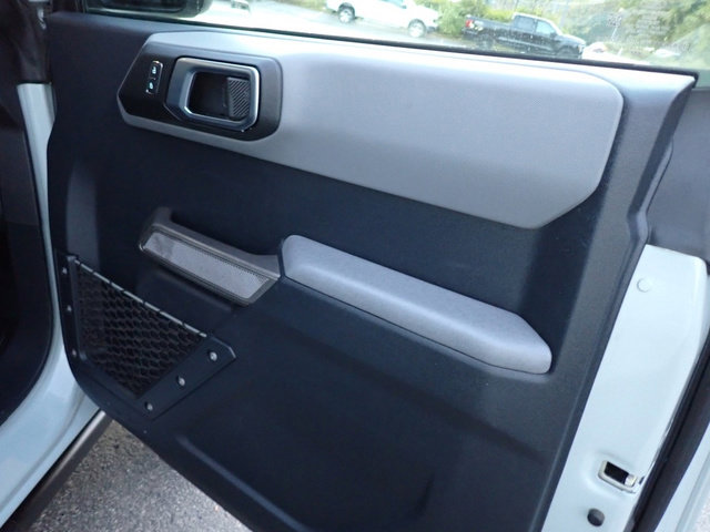 Used 2022 Ford Bronco Everglades image 16