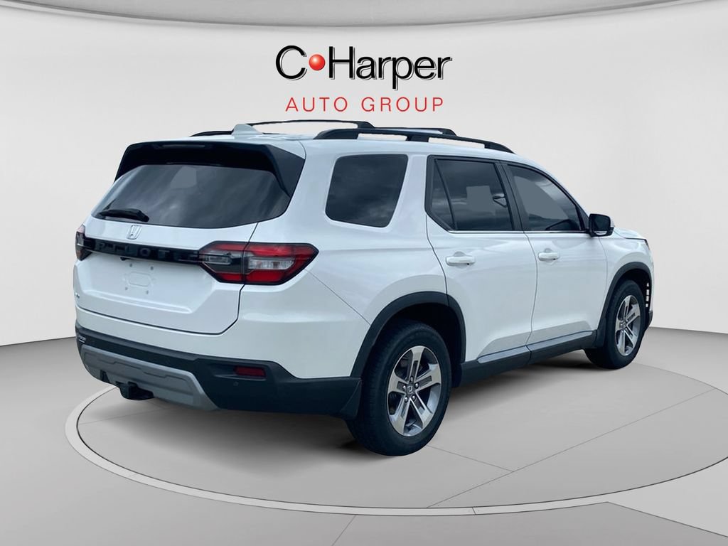 Used 2023 Honda Pilot EX-L image 3