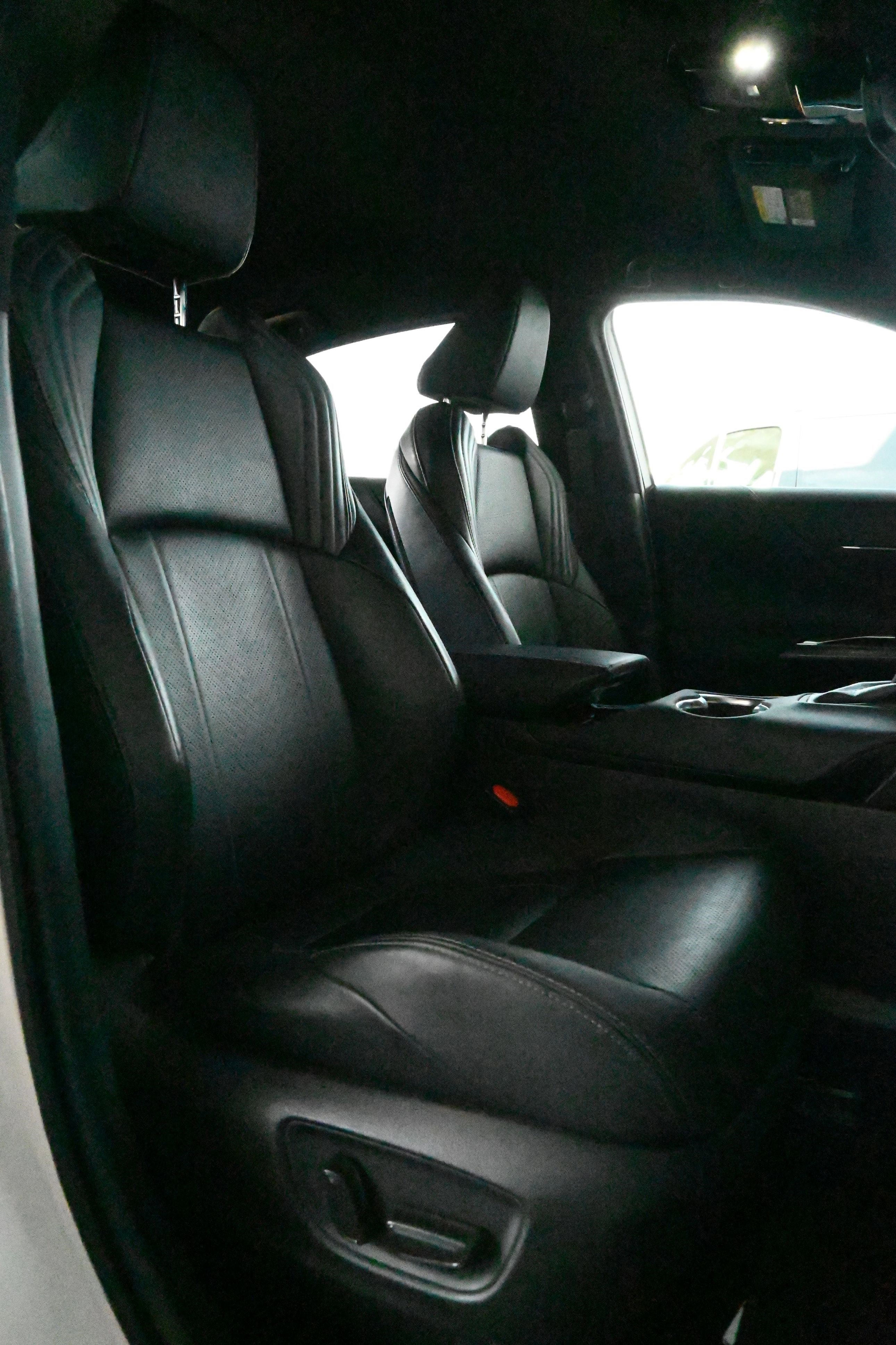 Used 2021 Toyota Venza XLE w/ Softex Package image 35