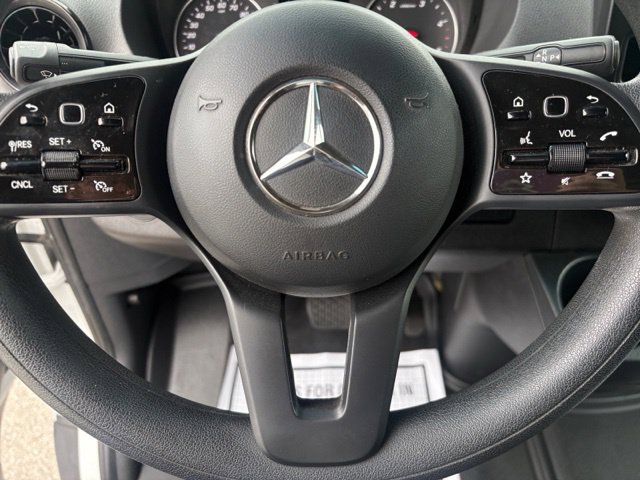 Used 2024 Mercedes-Benz Sprinter 2500 image 25