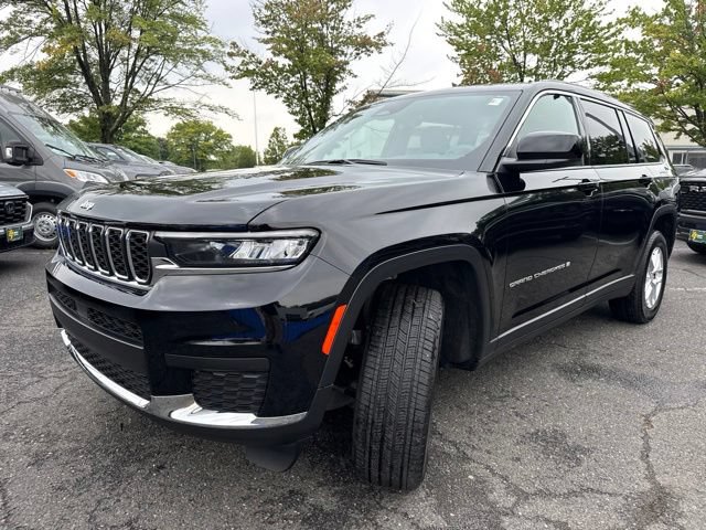 Used 2025 Jeep Grand Cherokee L Laredo w/ Luxury Tech Group I AWD/4WD image 3