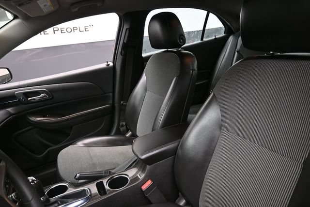 Used 2015 Chevrolet Malibu LT FWD image 13