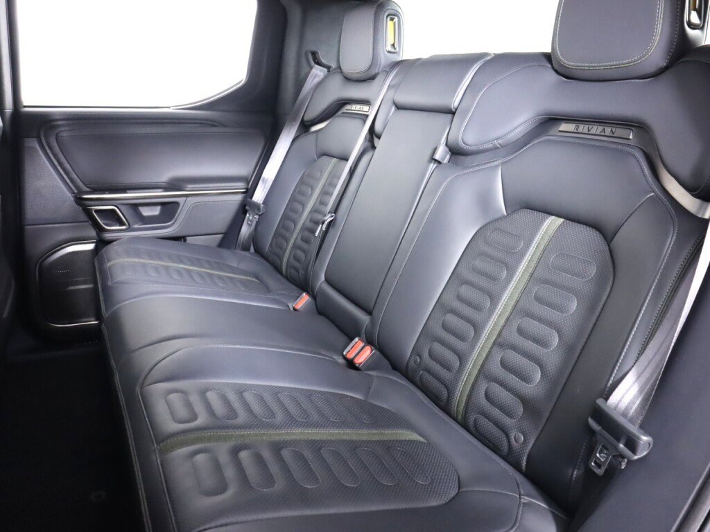 Used 2022 Rivian R1T Launch Edition image 32