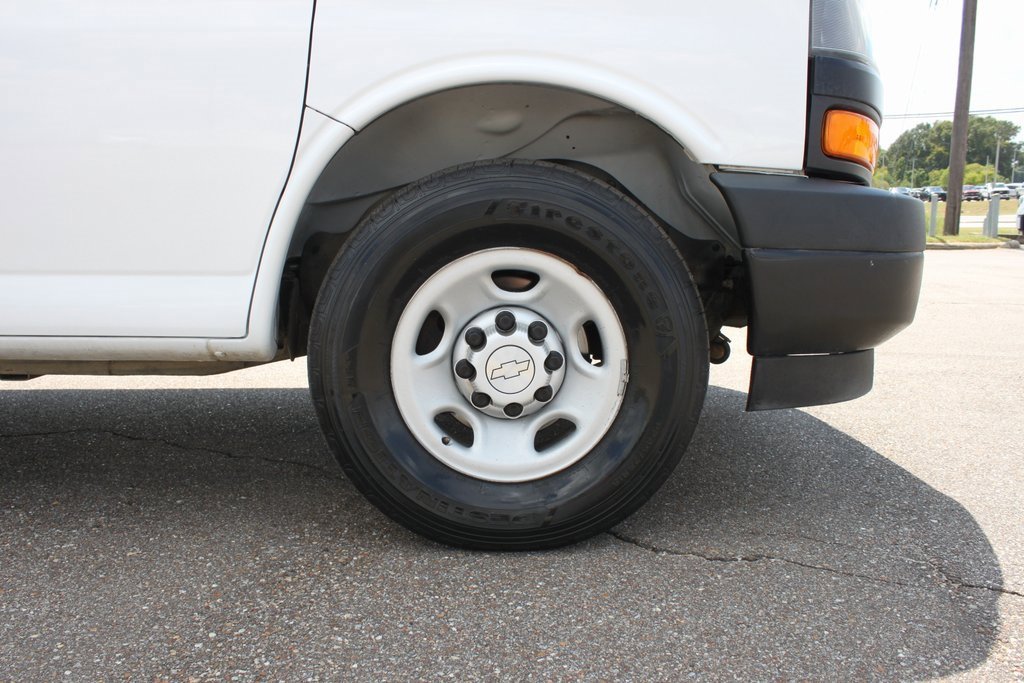 Used 2019 Chevrolet Express 2500 LS w/ Driver Convenience Package image 5