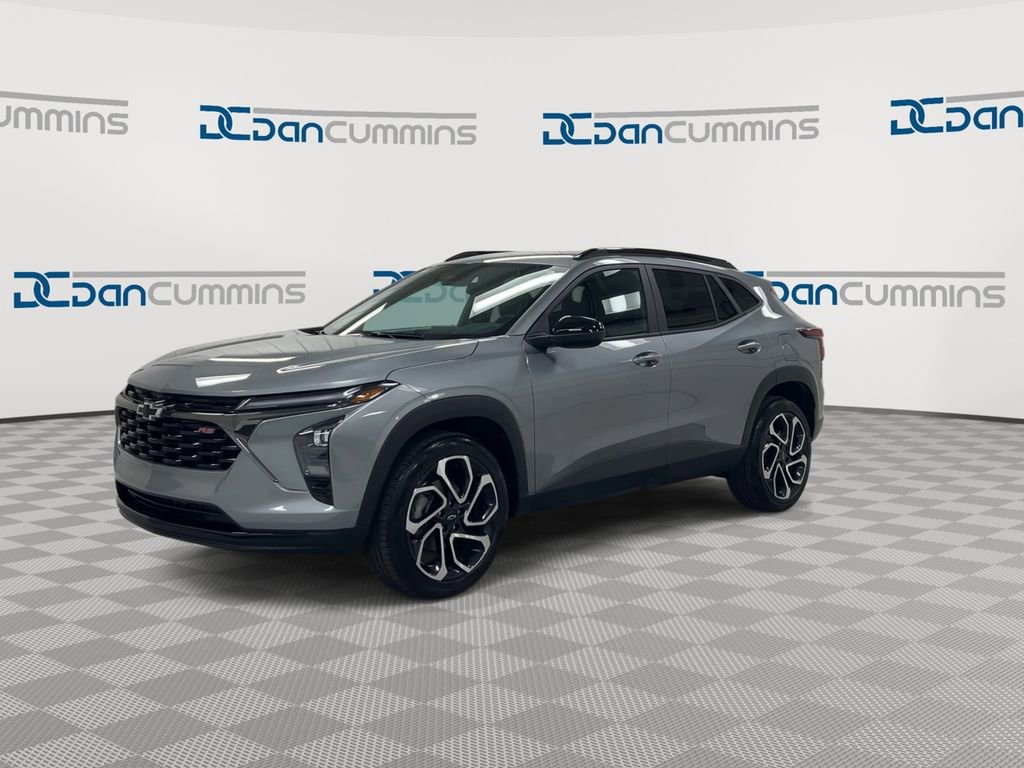 Used 2025 Chevrolet Trax RS w/ Driver Confidence Package image 4
