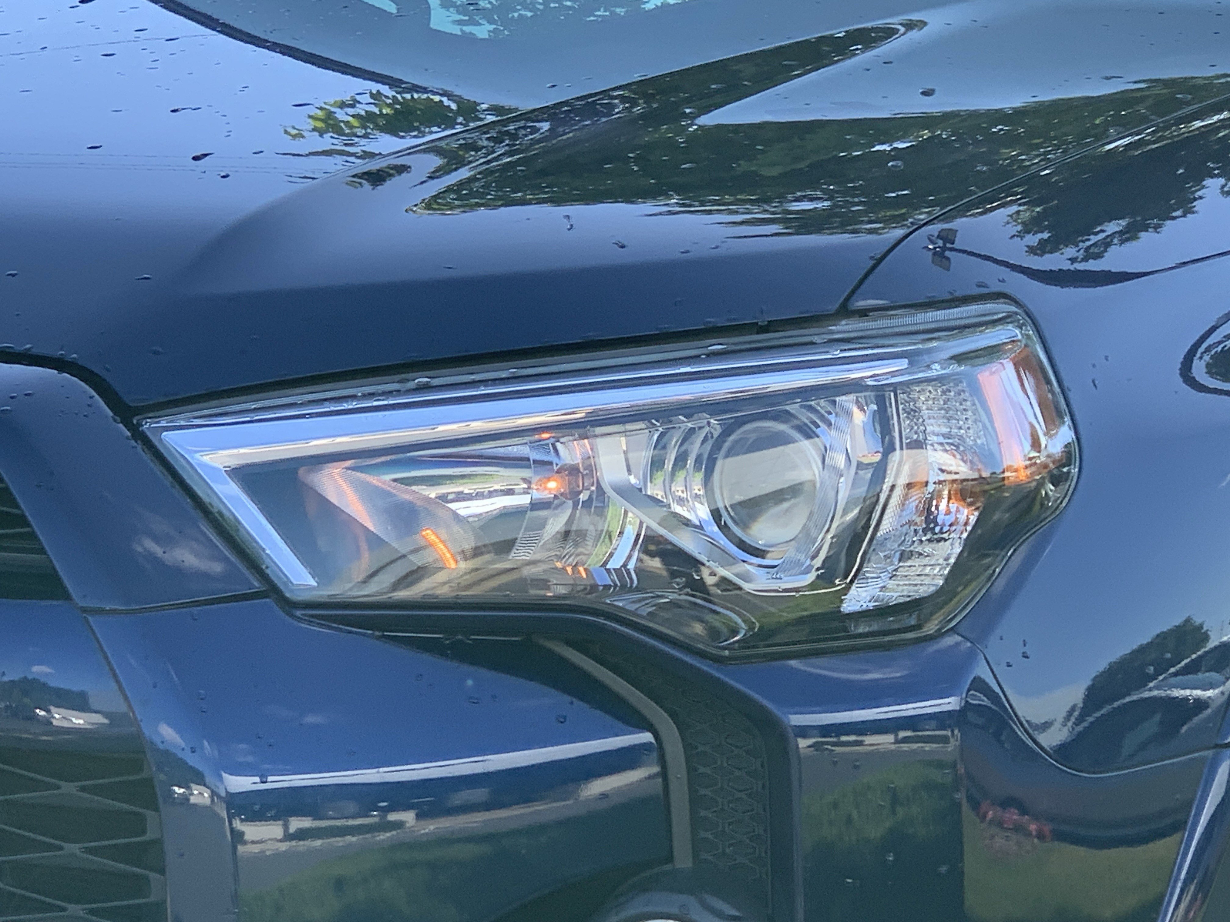 Used 2016 Toyota 4Runner SR5 AWD/4WD image 6