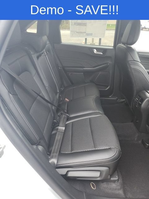 New 2026 Ford Escape SE FWD image 18