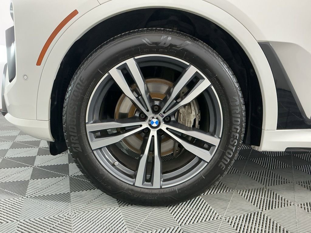 Certified 2023 BMW X7 xDrive40i w/ M Sport Package AWD/4WD image 37