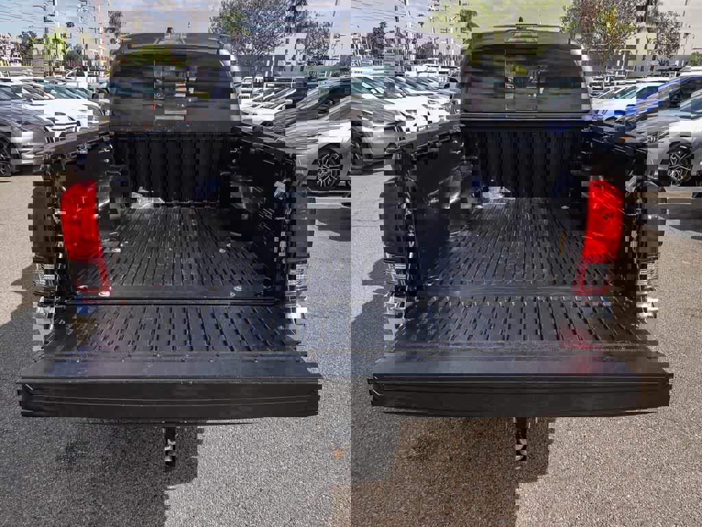 Used 2020 Toyota Tacoma SR5 RWD image 25