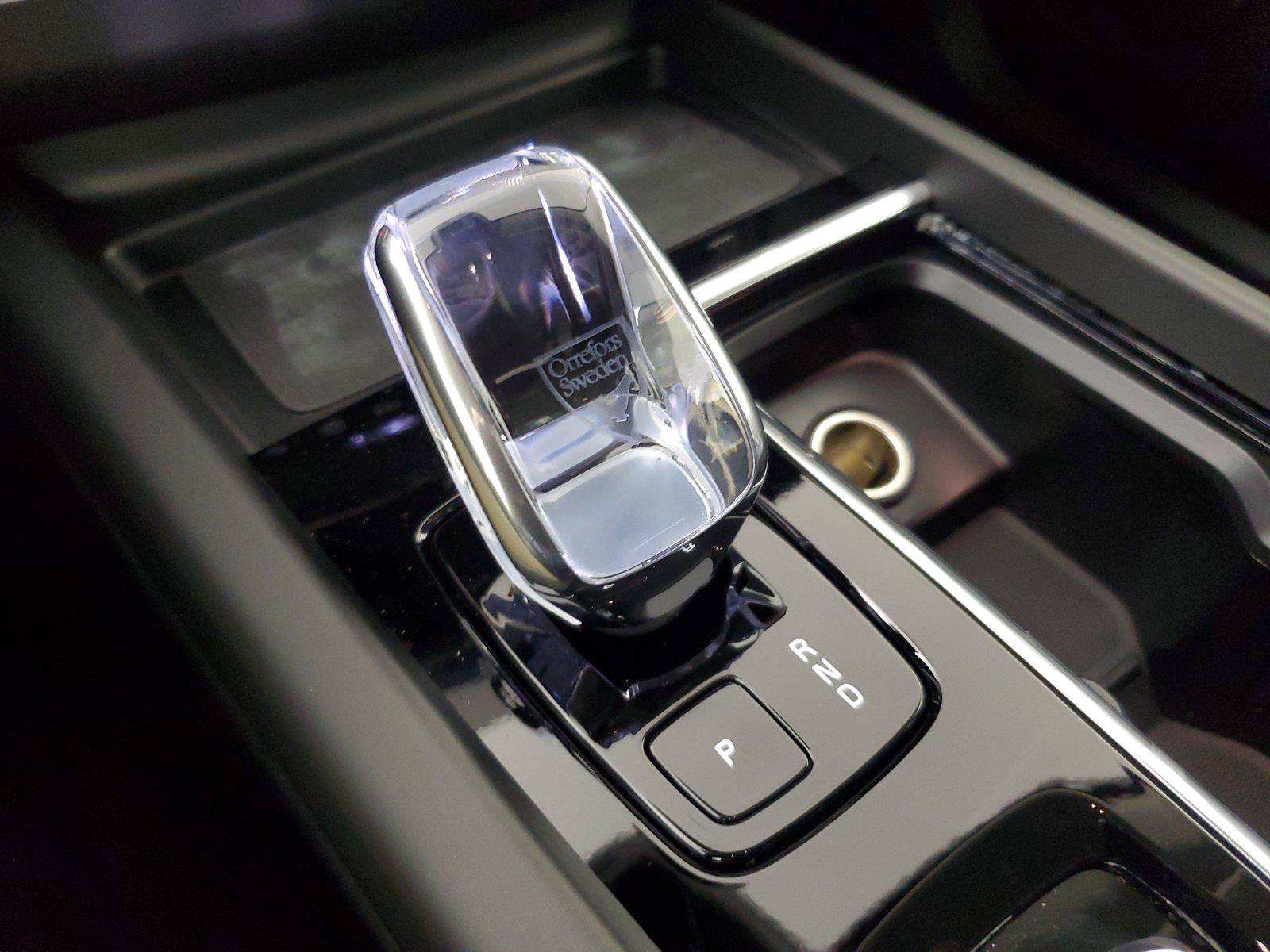 New 2026 Volvo XC60 B5 Core AWD/4WD image 32