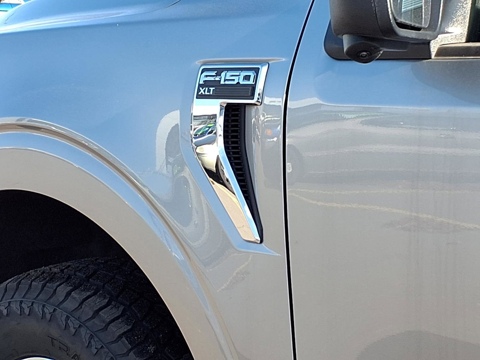 Used 2024 Ford F150 XLT w/ Mobile Office Package image 28