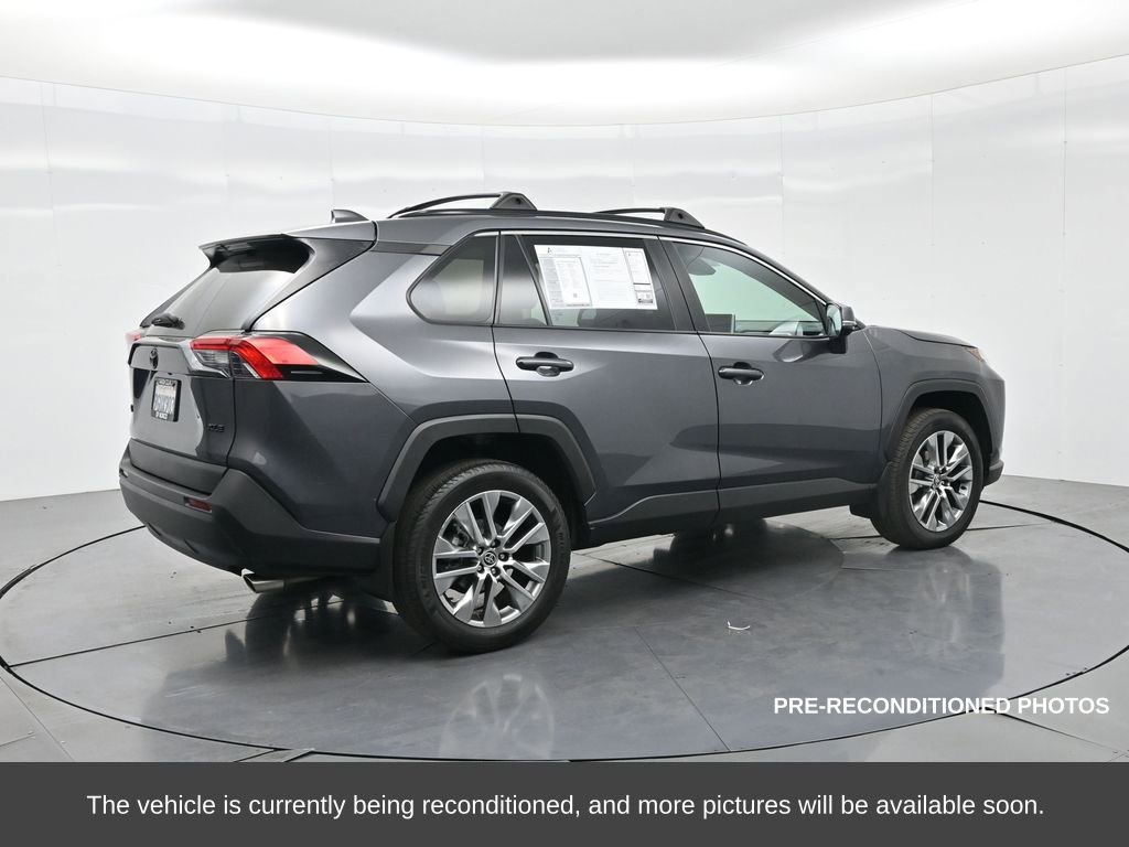 Used 2023 Toyota RAV4 XLE Premium image 7