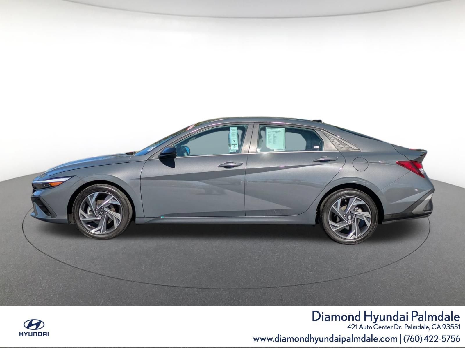 Certified 2025 Hyundai Elantra Sport FWD image 4