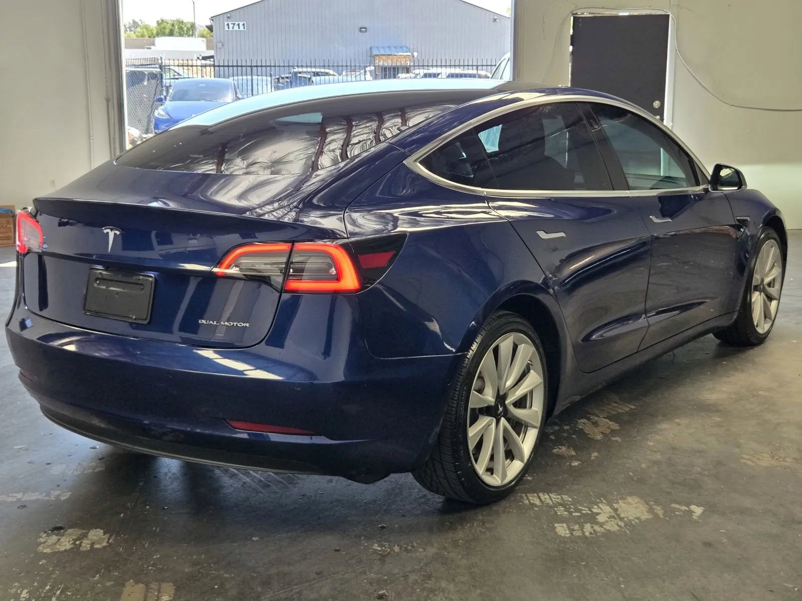 Used 2020 Tesla Model 3 Long Range AWD/4WD image 4
