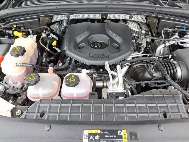 Used 2022 Jeep Grand Cherokee Trailhawk w/ Luxury Tech Group III image 29