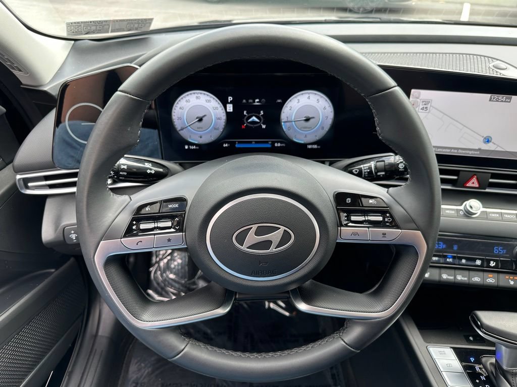 Certified 2024 Hyundai Elantra SEL w/ Convenience Package FWD image 16