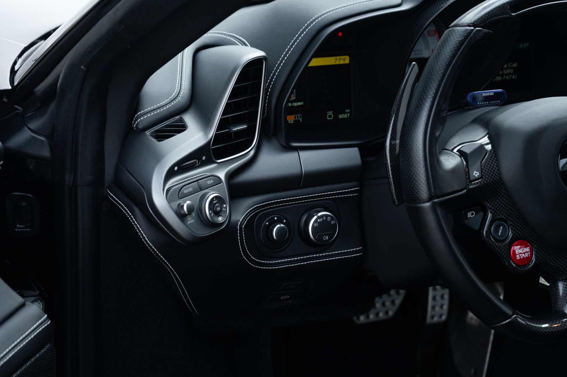 Used 2013 Ferrari 458 Spider image 21