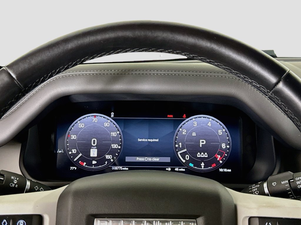 Used 2025 Land Rover Defender 110 X-Dynamic SE AWD/4WD image 10