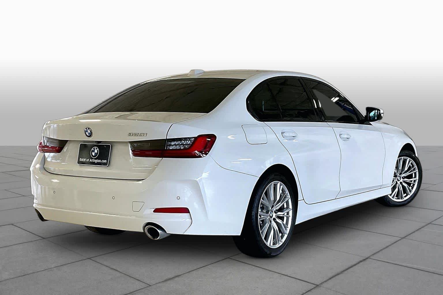 Used 2023 BMW 330i Sedan w/ Driving Assistance Package RWD image 11