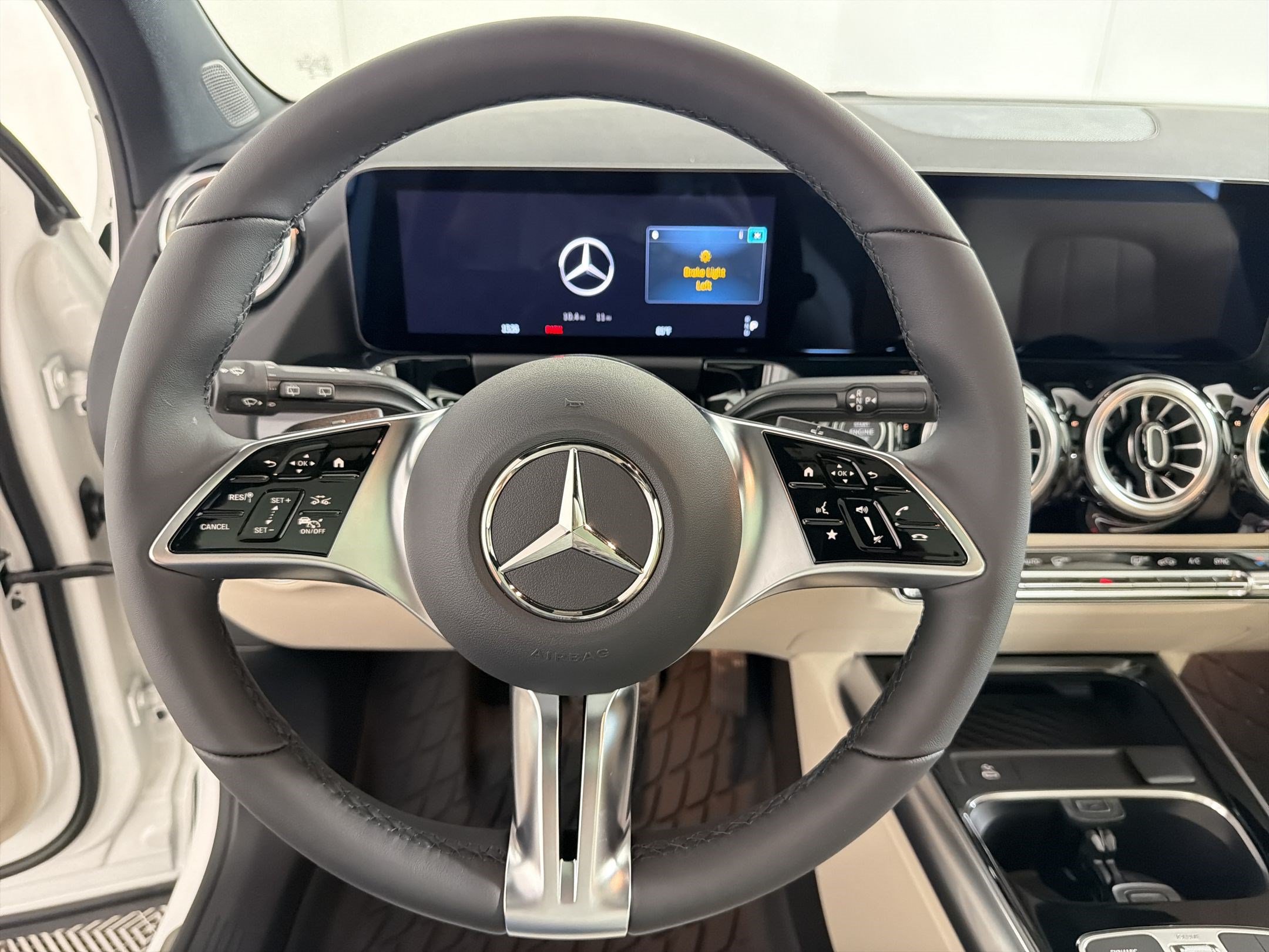 Used 2026 Mercedes-Benz GLA 250 4MATIC image 18