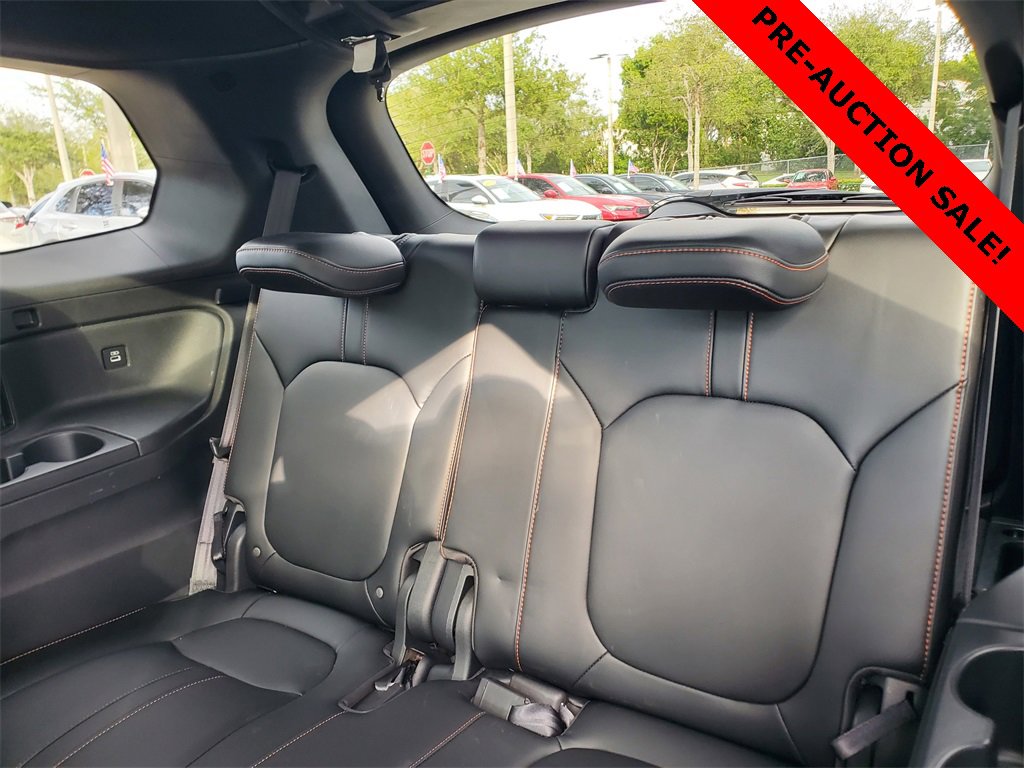 Used 2023 Honda Pilot TrailSport image 14