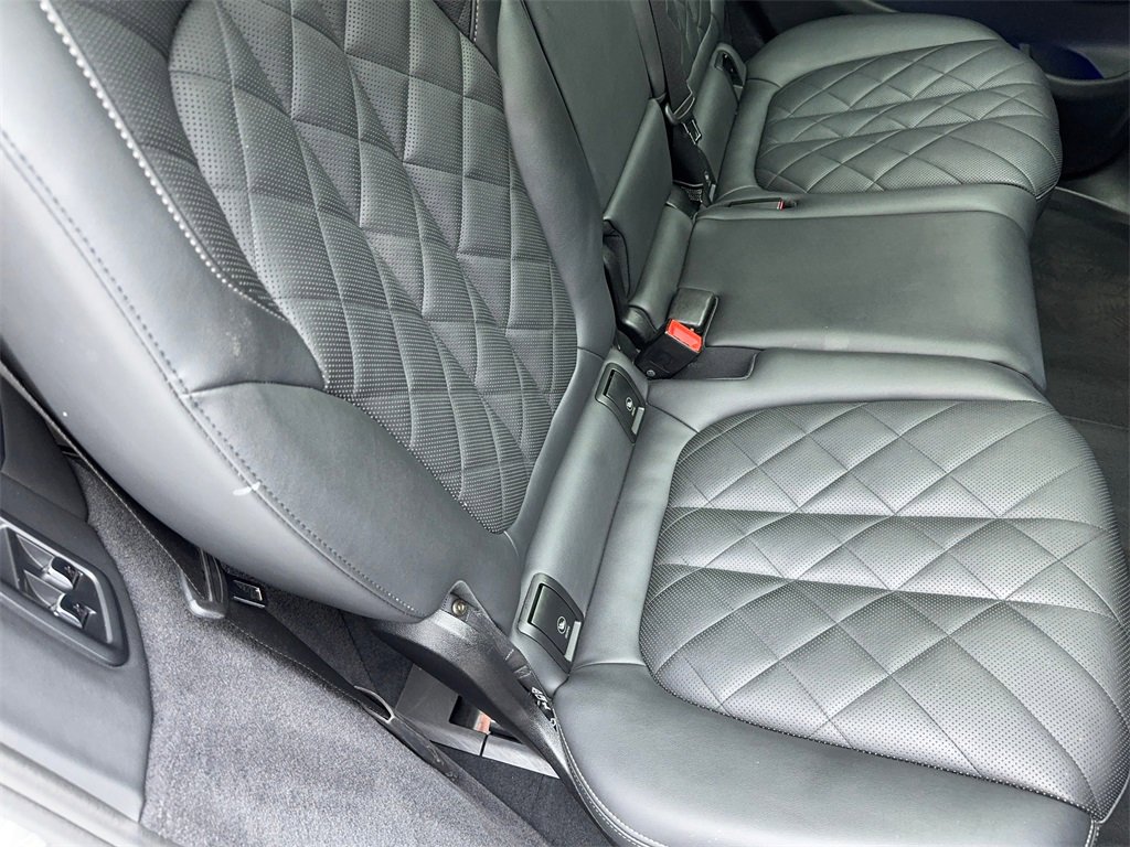 Used 2024 BMW X7 xDrive40i image 58