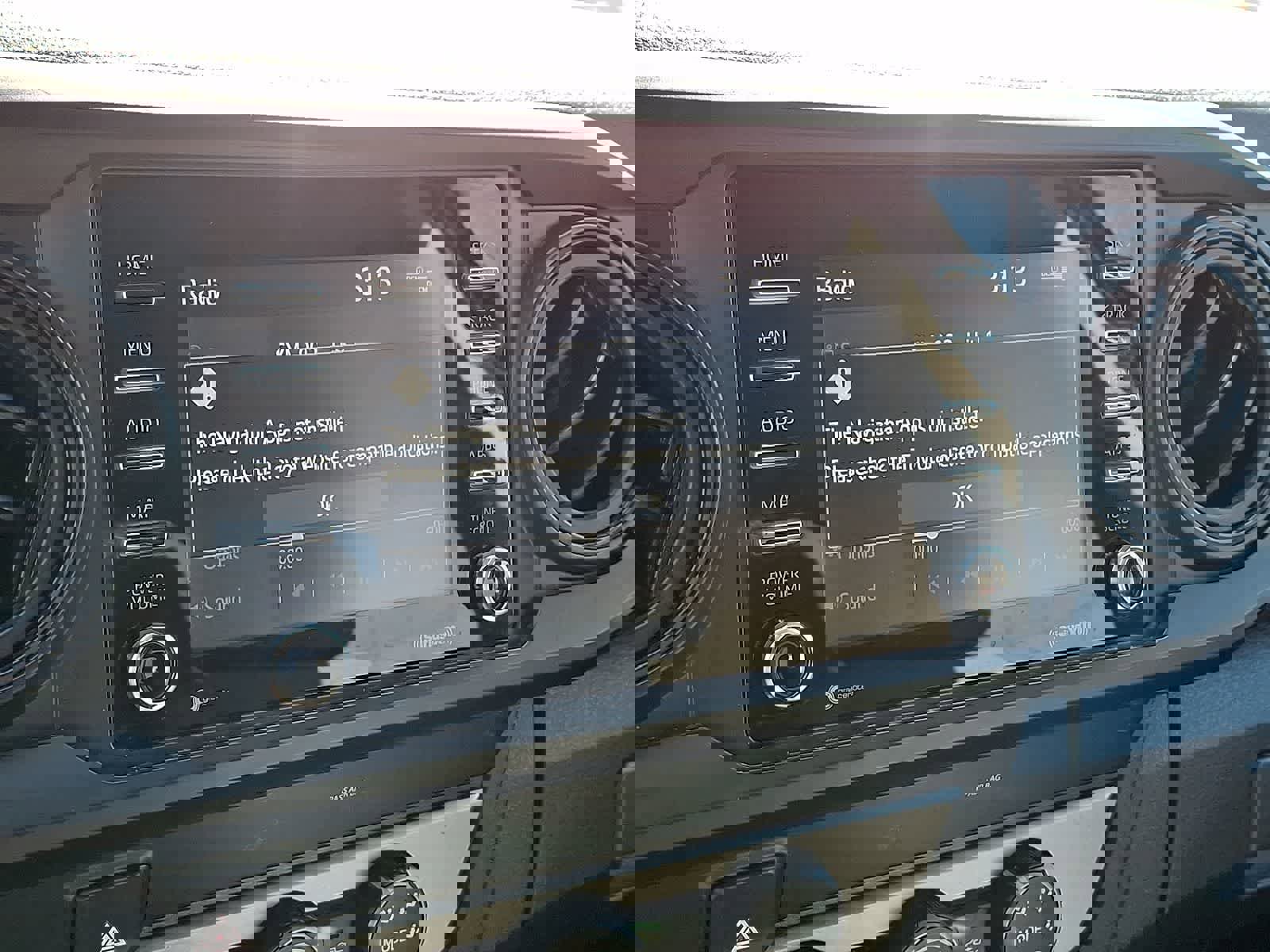 Certified 2023 Toyota Tacoma SR w/ SR Convenience Package image 19