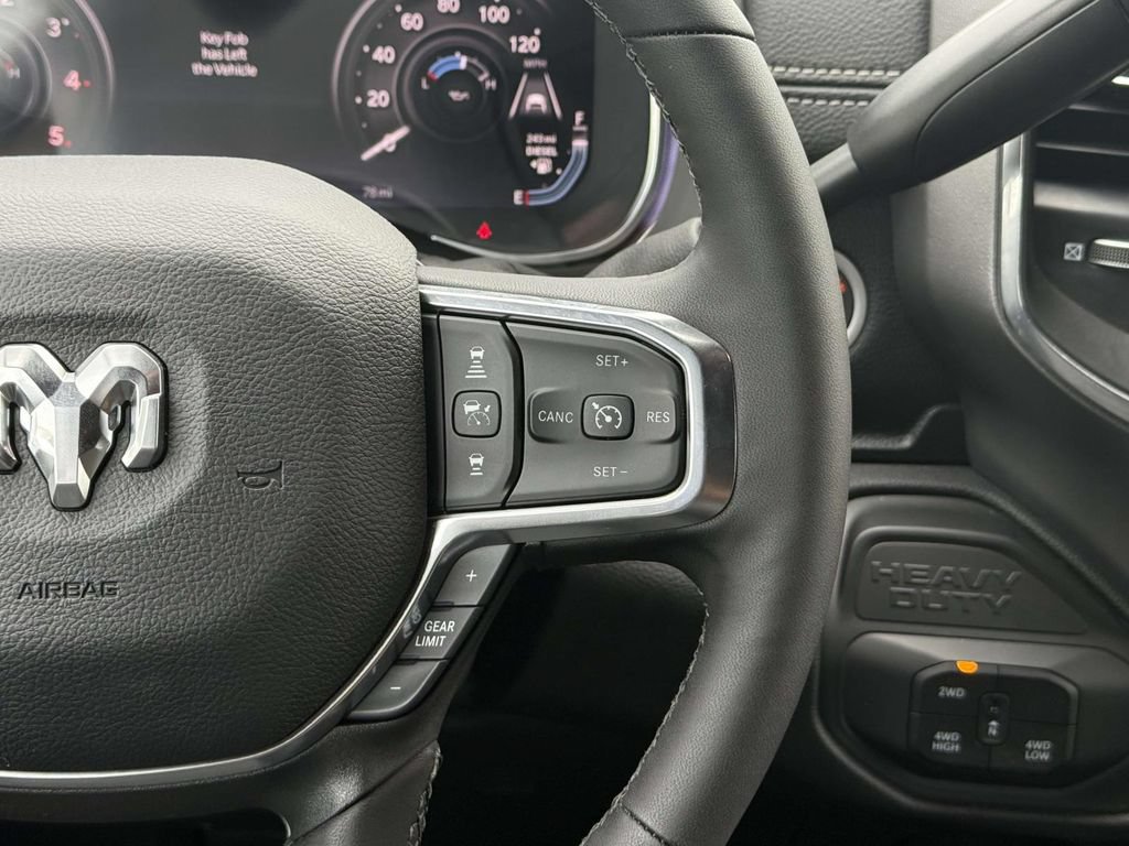 New 2026 RAM 2500 Laramie AWD/4WD image 12