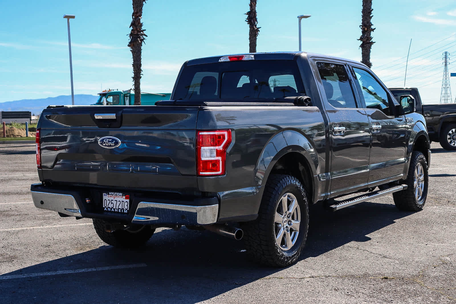 Used 2018 Ford F150 XLT w/ Equipment Group 302A Luxury AWD/4WD image 6