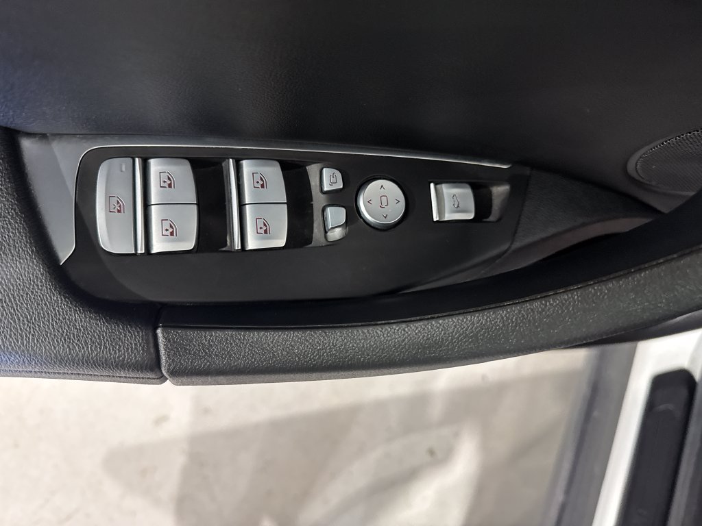 Used 2023 BMW X3 xDrive30i AWD/4WD image 18