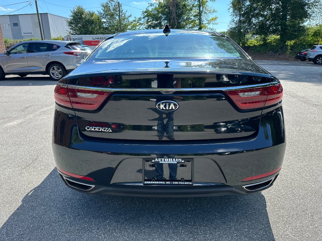 Used 2019 Kia Cadenza Premium FWD image 6