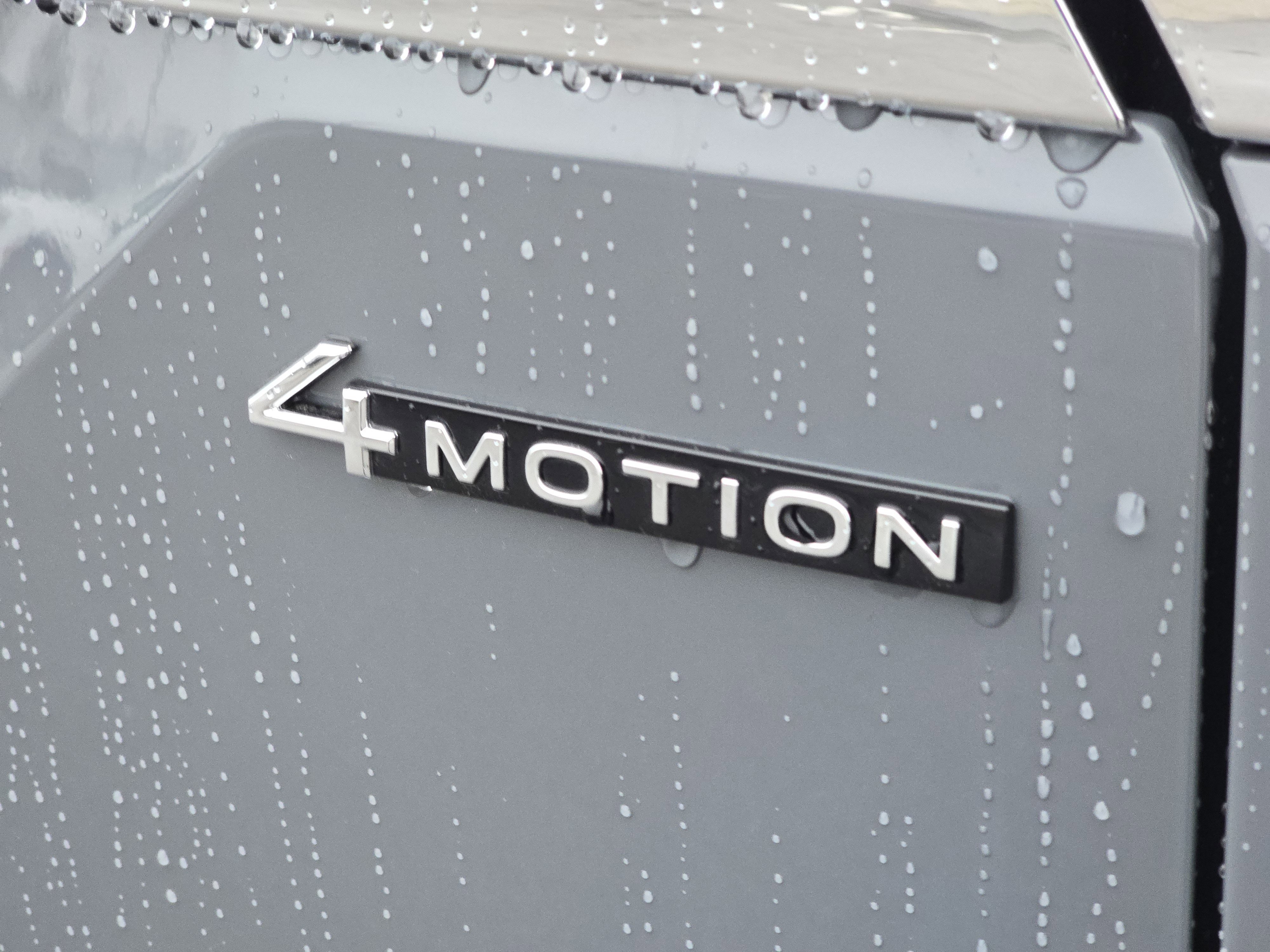 New 2026 Volkswagen Atlas SEL image 11