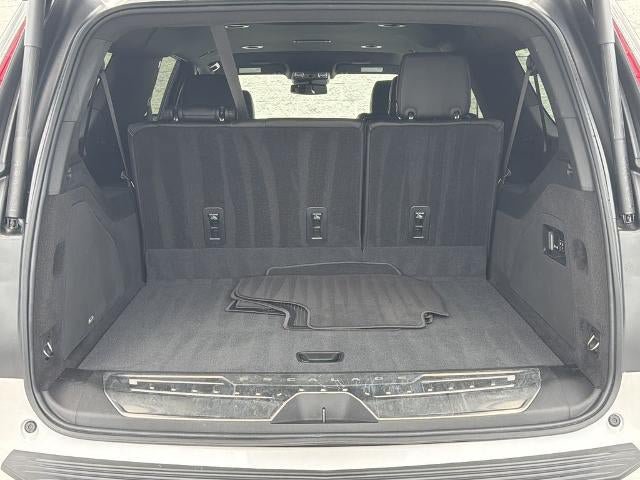 Certified 2023 Cadillac Escalade ESV Luxury w/ LPO, Illumination Package AWD/4WD image 18