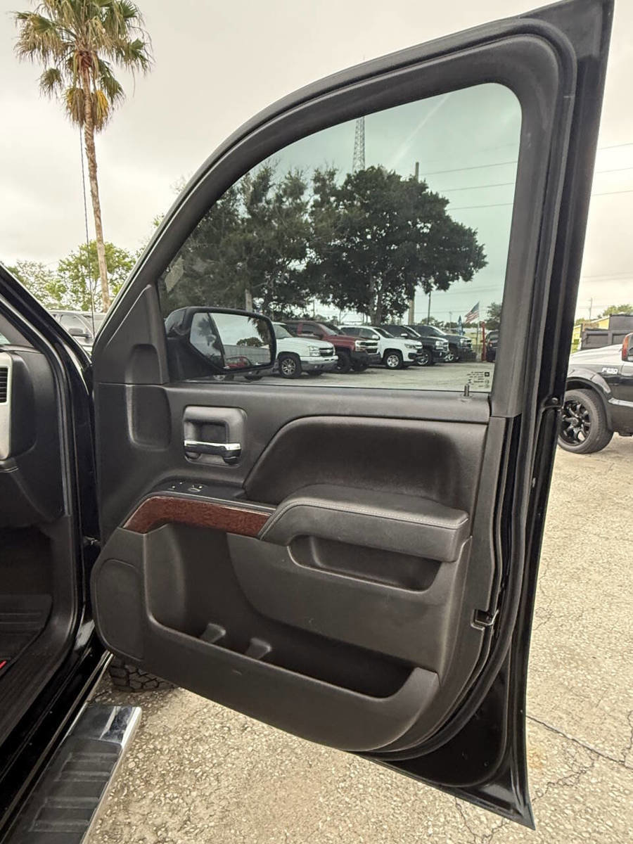 Used 2016 GMC Sierra 1500 SLE w/ SLE Value Package AWD/4WD image 14