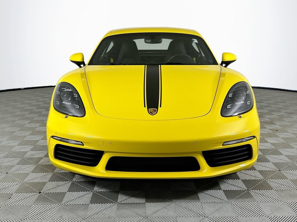 Used 2025 Porsche 718 Cayman RWD image 2