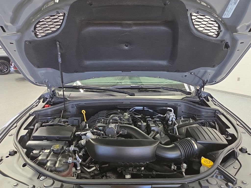 Used 2025 Dodge Durango GT AWD/4WD image 45